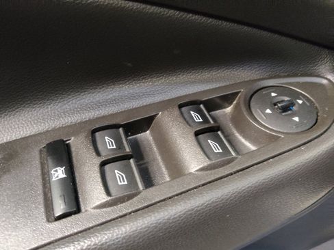 Used 2018 Ford Escape S image 27