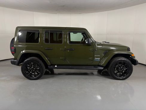 Used 2021 Jeep Wrangler Unlimited Sahara w/ Cold Weather Group image 11