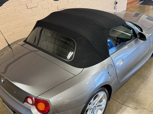 Used 2003 BMW Z4 3.0i image 18