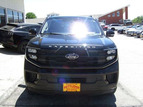 Certified 2025 Ford Expedition Max Active AWD/4WD image 13