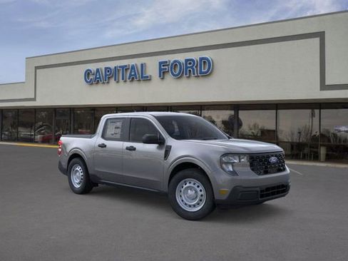 New 2025 Ford Maverick XL image 7