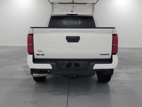 New 2026 Toyota Tacoma TRD Off-Road AWD/4WD image 5