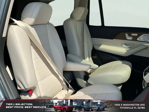 Used 2023 Mercedes-Benz GLS 450 4MATIC image 19