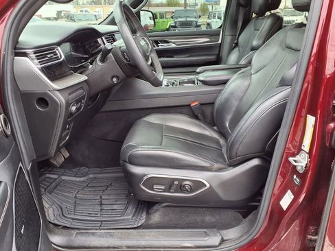 Used 2022 Jeep Wagoneer Series III w/ Premium Group I image 23