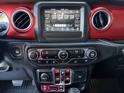 Used 2021 Jeep Wrangler Unlimited Rubicon image 14