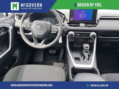 Used 2024 Toyota RAV4 LE AWD/4WD image 23