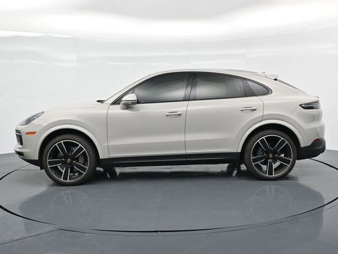 Certified 2023 Porsche Cayenne S Platinum AWD/4WD image 2