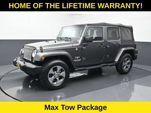 Used 2017 Jeep Wrangler Unlimited Sahara w/ Max Tow Package AWD/4WD image 10