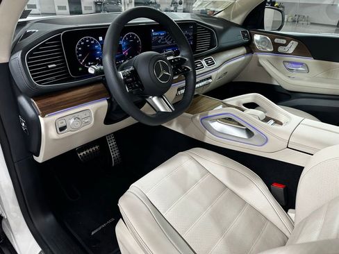 New 2026 Mercedes-Benz GLS 450 4MATIC image 4