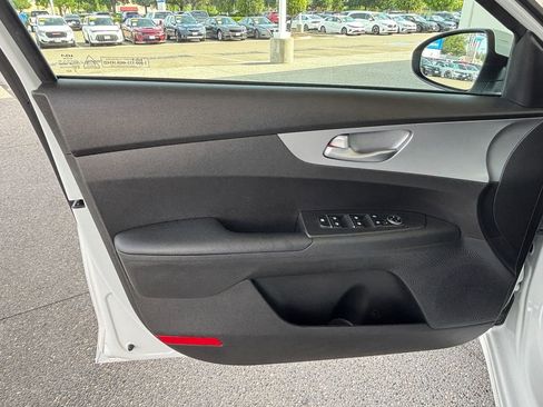 Used 2023 Kia Forte LXS FWD image 21