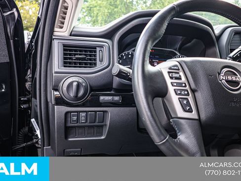 Used 2024 Nissan Titan SV w/ SV Convenience Package RWD image 20