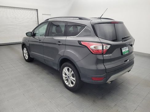 Used 2018 Ford Escape SE FWD image 5