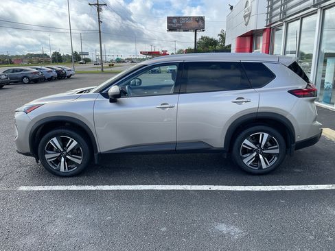 Certified 2024 Nissan Rogue SL w/ SL Premium Package image 22