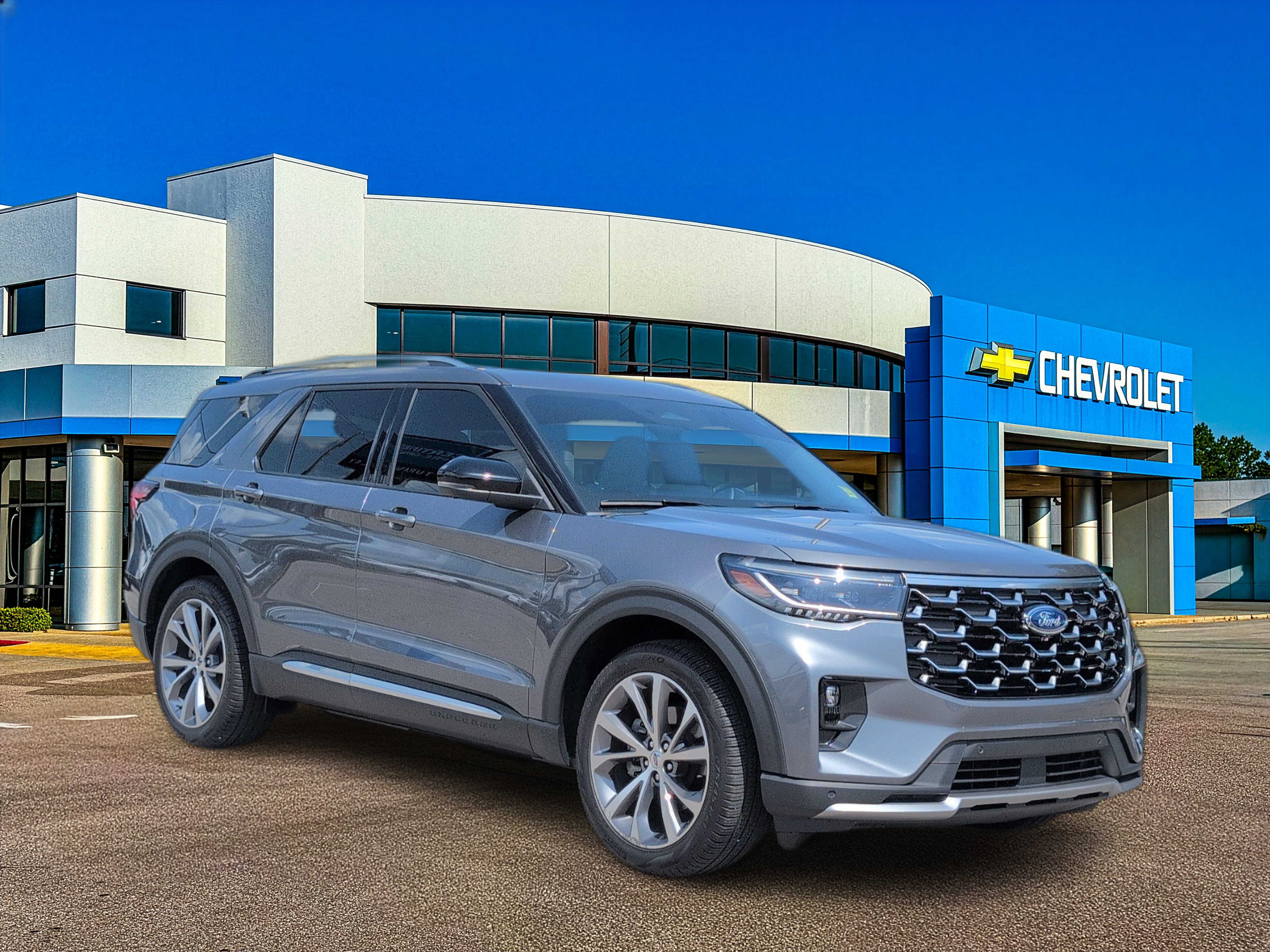 Used 2025 Ford Explorer Platinum w/ Ultimate Package RWD image 9