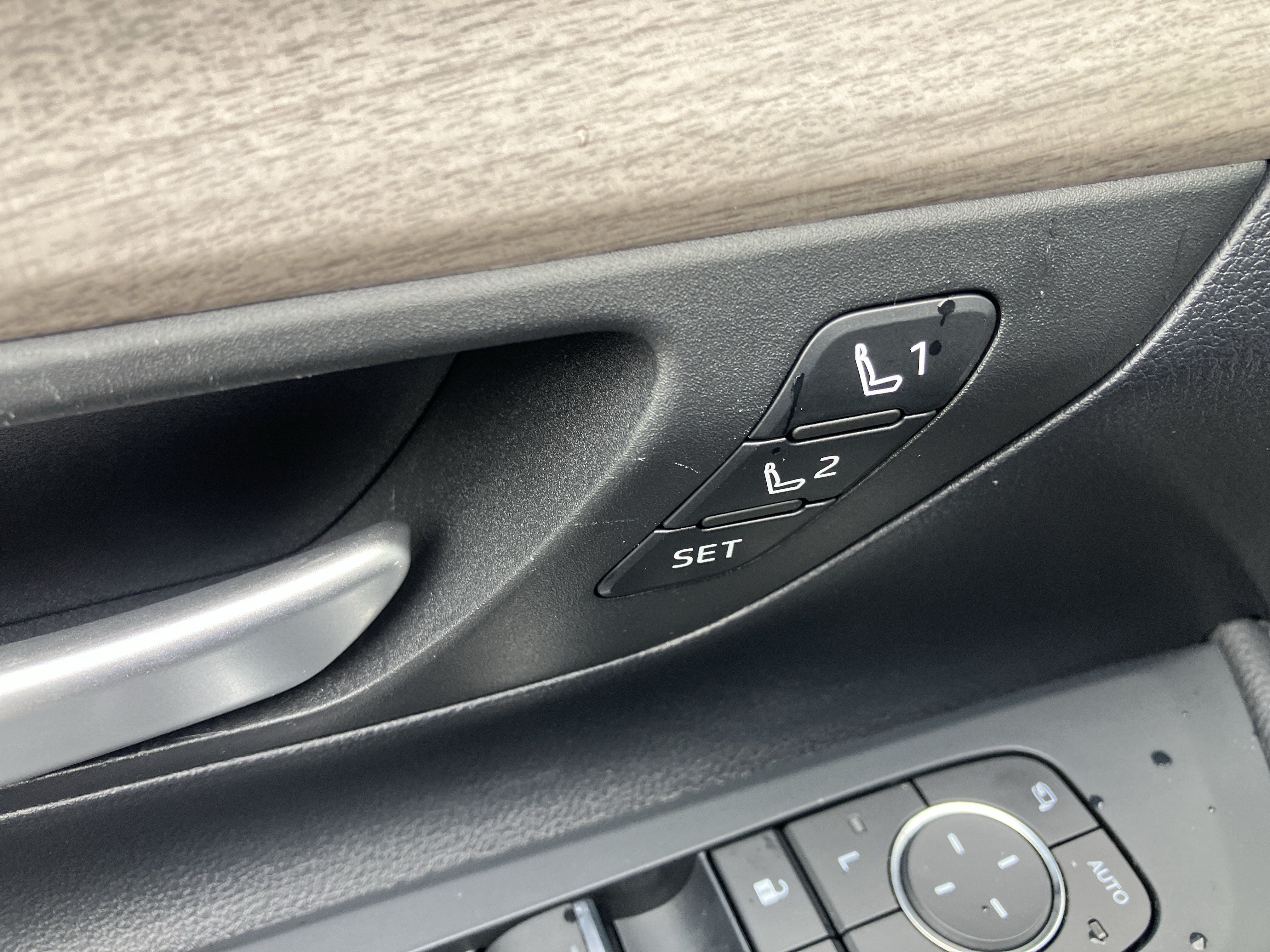 Used 2025 Toyota Grand Highlander AWD Hybrid image 19
