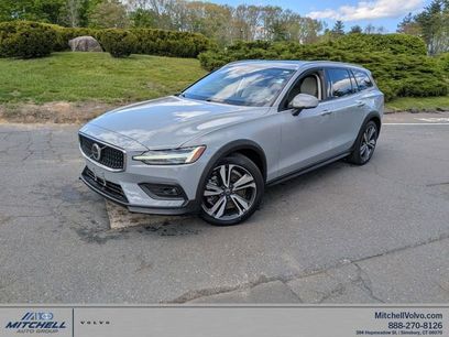 Certified 2025 Volvo V60 B5 Cross Country Plus