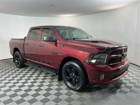 Used 2019 RAM 1500 Express w/ Wheel & Sound Group AWD/4WD image 3
