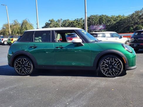 New 2026 MINI Cooper 4-Door Hardtop image 8