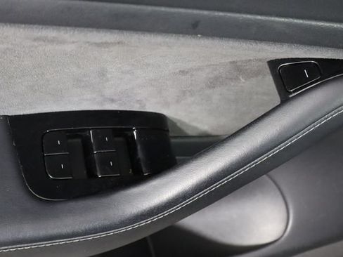 Used 2020 Tesla Model 3 Long Range AWD/4WD image 18