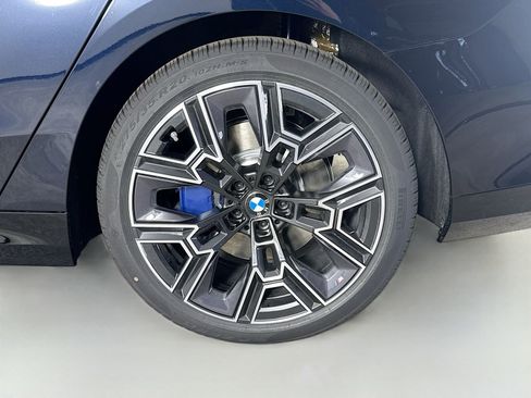 New 2026 BMW 530i RWD image 33