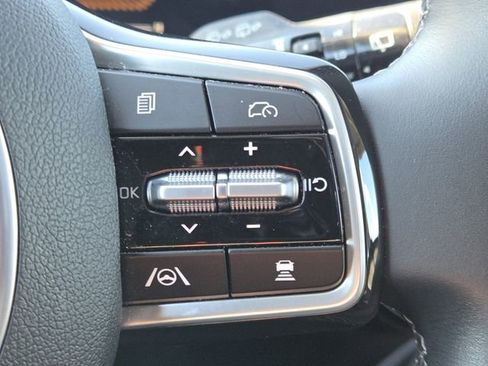Used 2025 Kia Sorento S w/ Panoramic Sunroof Package image 14