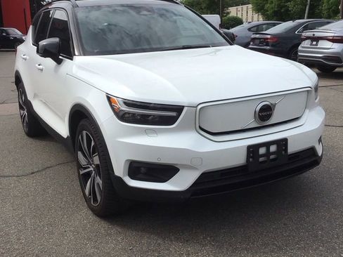 Used 2021 Volvo XC40 P8 Recharge w/ Advanced Package AWD/4WD image 1