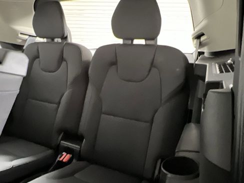 Certified 2025 Volvo XC90 B6 Core w/ Climate Package image 25