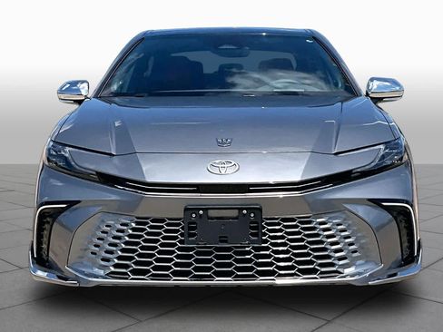 Used 2025 Toyota Camry XSE w/ Premium Package FWD image 4