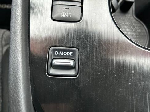 Used 2023 Nissan Rogue SV FWD image 31