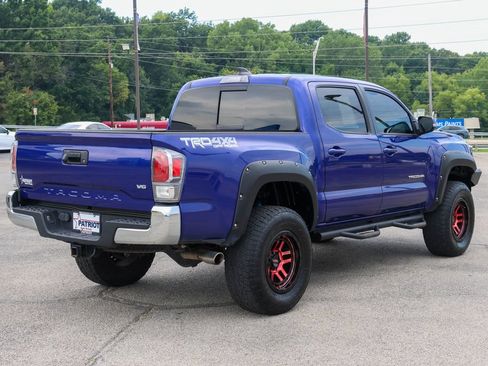 Used 2023 Toyota Tacoma TRD Off-Road AWD/4WD image 24