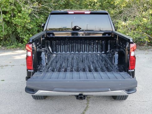 Used 2024 Chevrolet Silverado 1500 LT AWD/4WD image 27