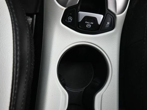 Used 2021 Jeep Compass Latitude w/ Sun and Sound Group AWD/4WD image 24