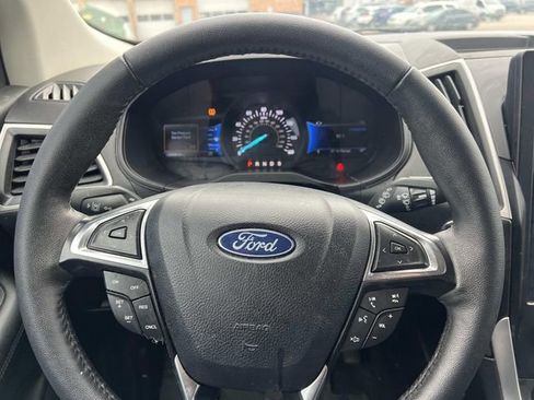Used 2024 Ford Edge SEL w/ Sport Appearance Package image 11