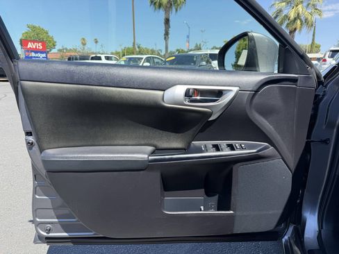 Used 2012 Lexus CT 200h Premium FWD image 9