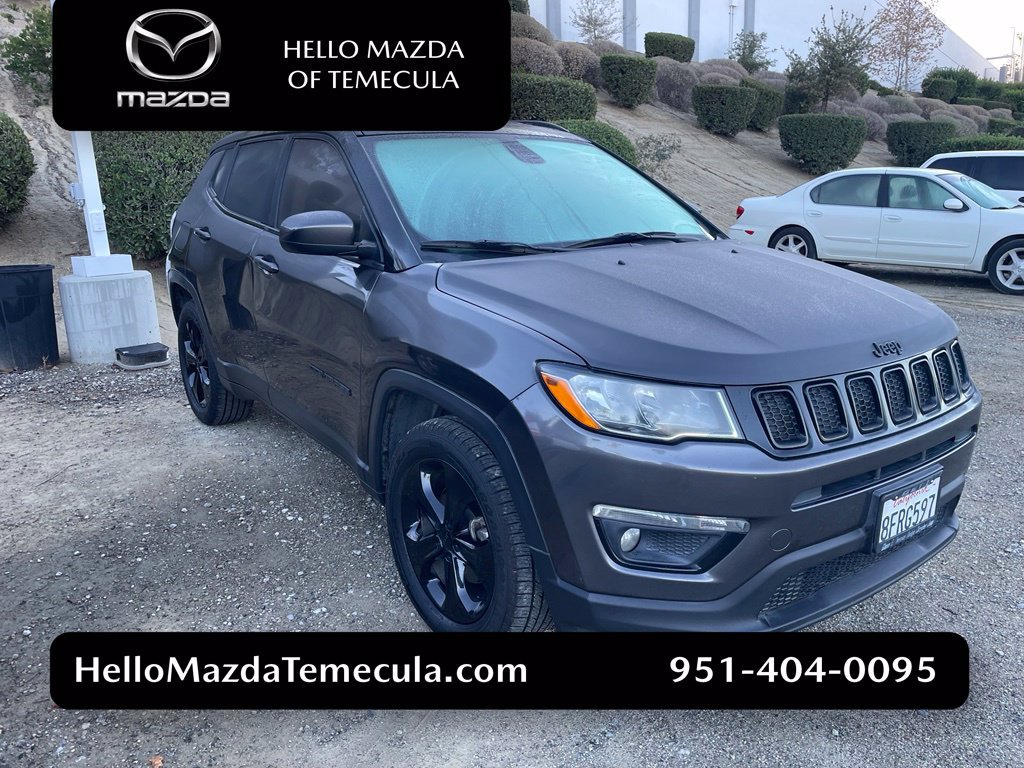Used 2018 Jeep Compass Latitude w/ Popular Equipment Group FWD image 1