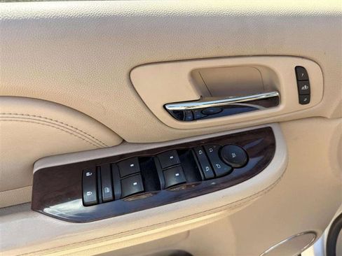 Used 2009 Cadillac Escalade AWD image 29