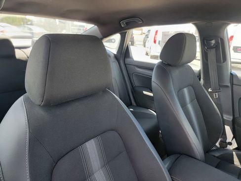 Used 2025 Honda Civic Sport image 22