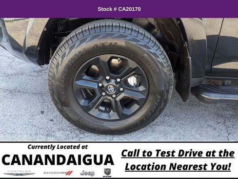 Used 2019 Toyota 4Runner SR5 AWD/4WD image 24