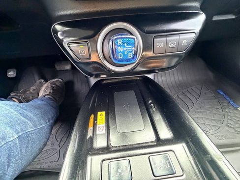 Used 2020 Toyota Prius Prime XLE FWD image 9