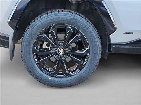 Used 2022 Toyota RAV4 XSE AWD/4WD image 19