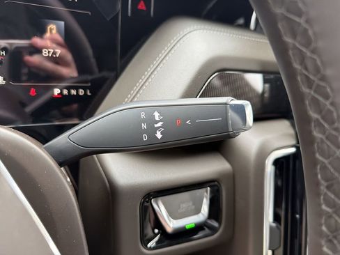 New 2026 GMC Yukon XL Elevation w/ Elevation Premium Package AWD/4WD image 16