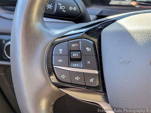 Used 2022 Ford Explorer Platinum image 18