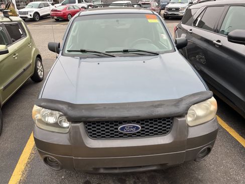 Used 2005 Ford Escape XLT image 27