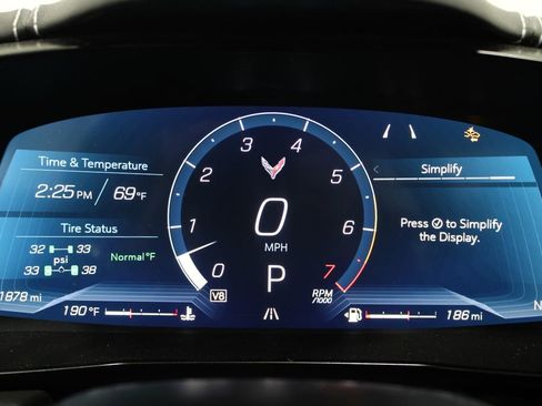 Used 2024 Chevrolet Corvette Stingray Coupe w/ Z51 Performance Package image 16