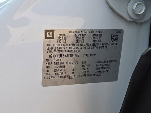 Used 2018 GMC Acadia SLT image 28