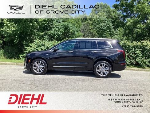 Used 2020 Cadillac XT6 Premium Luxury w/ Platinum Package AWD/4WD image 4