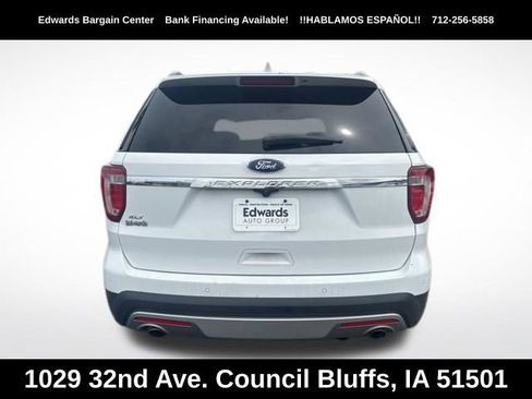 Used 2017 Ford Explorer XLT w/ Equipment Group 201A FWD image 5