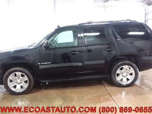 Used 2007 GMC Yukon SLT w/ SLT Preferred Equipment Group image 5