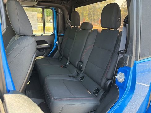 Used 2020 Jeep Gladiator Rubicon AWD/4WD image 20