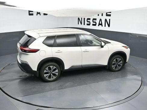 Used 2023 Nissan Rogue SV image 32